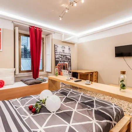 Apartamento Pt.venezia M1 In50m-duomo10'-stazione 9' Milán